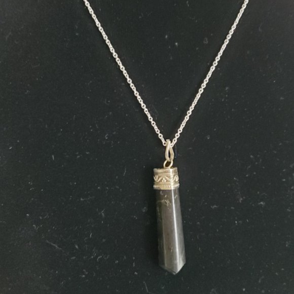 Natural Agate Crystal Necklace - Picture 4 of 4